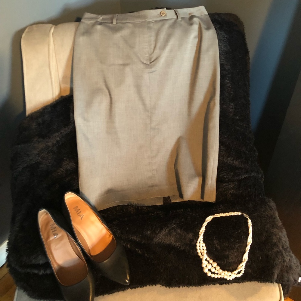 Theory grey skirt